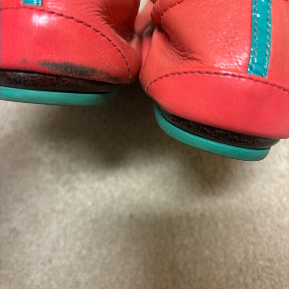 Coral Tieks